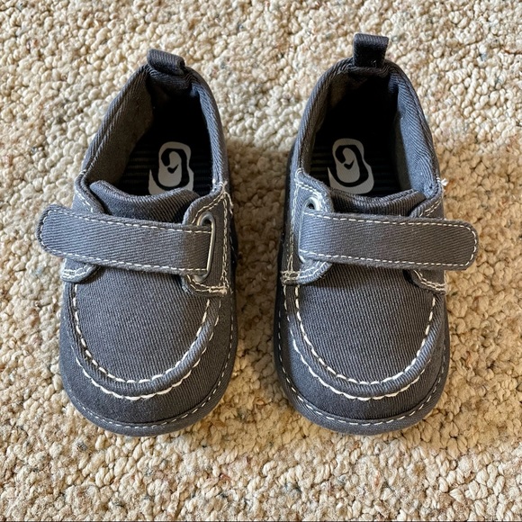 Crazy 8 vest and shoes 6-12 months - Picture 4 of 5